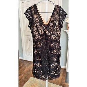 Scarlett Black Lace Sequin Tiered V-Neck Cocktail Dress Size 12 Cap Sleeve Nude